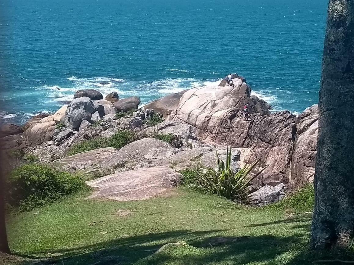 Praia De Bombinhas Res Solar Das Bromelias Exterior foto